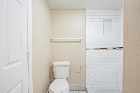 Casa en venta en Tampa, Florida, 4 dormitorios, 147.62 m2 № 1571728 - foto 15
