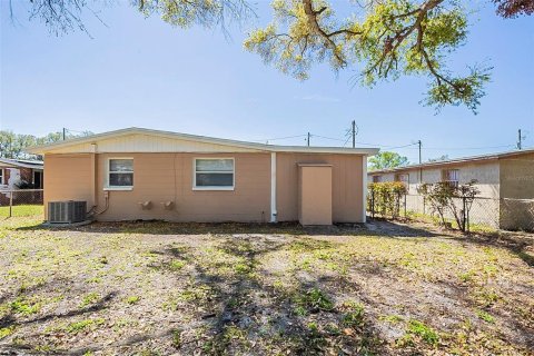 Casa en venta en Tampa, Florida, 4 dormitorios, 147.62 m2 № 1571728 - foto 30