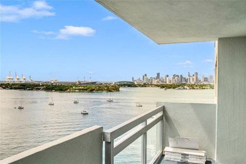 Condominio en alquiler en Miami Beach, Florida, 42.83 m2 № 2055759 - foto 5