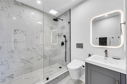 Condominio en alquiler en Miami Beach, Florida, 42.83 m2 № 2055759 - foto 12