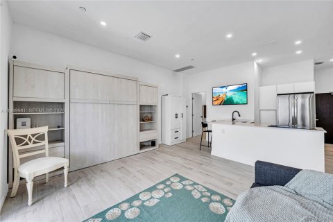 Condominio en alquiler en Miami Beach, Florida, 42.83 m2 № 2055759 - foto 29