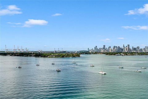 Condominio en alquiler en Miami Beach, Florida, 42.83 m2 № 2055759 - foto 17