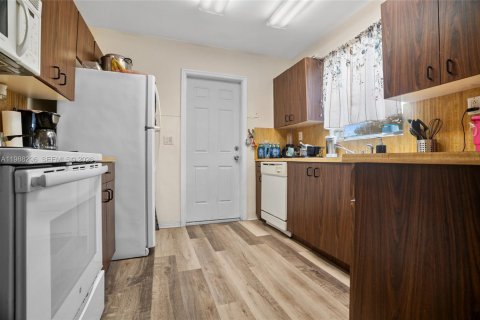 Immobilier commercial à vendre à Hollywood, Floride: 232.81 m2 № 2050306 - photo 9