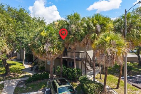 Condominio en Tampa, Florida, 2 dormitorios № 2218637