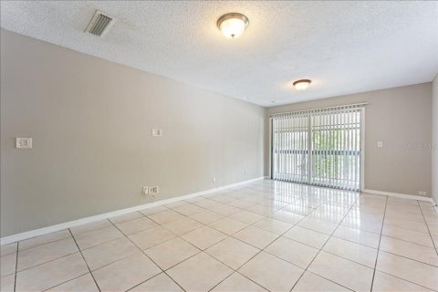 Condominio en venta en Tampa, Florida, 2 dormitorios, 99.22 m2 № 2218637 - foto 10