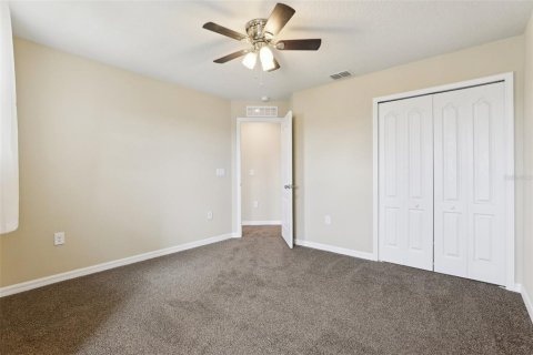 House in Davenport, Florida 5 bedrooms, 294.87 sq.m. № 1736564 - photo 29