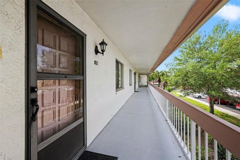 Купить кондоминиум в Олдсмар, Флорида 3 комнаты, 101.64м2, № 2101824 - фото 4