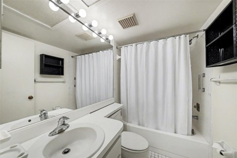 Купить кондоминиум в Олдсмар, Флорида 3 комнаты, 101.64м2, № 2101824 - фото 24