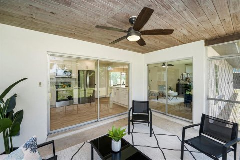 House in Saint Petersburg, Florida 2 bedrooms, 120.31 sq.m. № 1854646 - photo 22