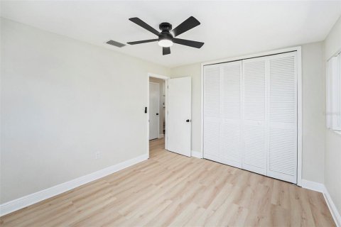 House in Saint Petersburg, Florida 2 bedrooms, 120.31 sq.m. № 1854646 - photo 19