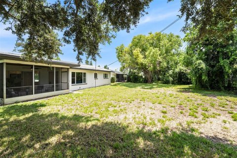 House in Saint Petersburg, Florida 2 bedrooms, 120.31 sq.m. № 1854646 - photo 24