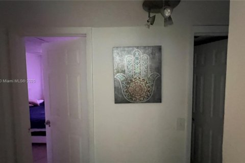 Condominio en venta en North Bay Village, Florida, 2 dormitorios, 83.61 m2 № 1948281 - foto 16