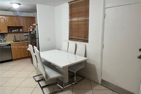 Condominio en venta en North Bay Village, Florida, 2 dormitorios, 83.61 m2 № 1948281 - foto 21