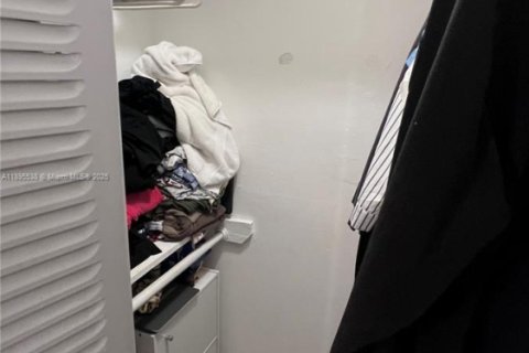 Condominio en venta en North Bay Village, Florida, 2 dormitorios, 83.61 m2 № 1948281 - foto 15