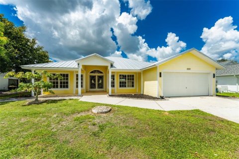 House in Punta Gorda, Florida 3 bedrooms, 168.62 sq.m. № 2369742