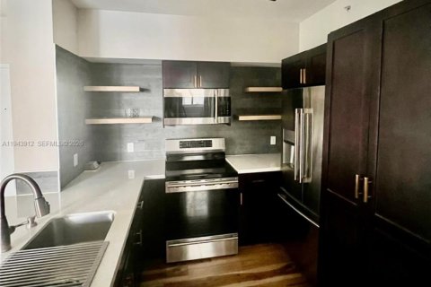 Купить кондоминиум в Майами, Флорида 2 спальни, 73.11м2, № 2001864 - фото 4