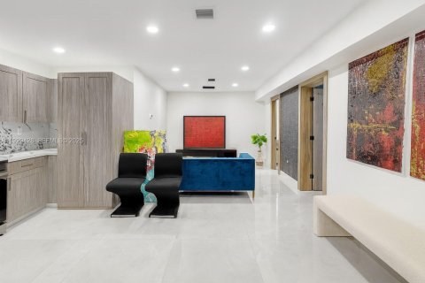 Casa en alquiler en Miami, Florida, 1 dormitorio, 60.39 m2 № 1987772 - foto 3