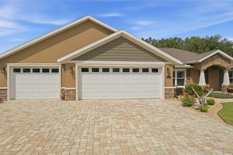 House in Dunnellon, Florida 3 bedrooms, 136.85 sq.m. № 2267482 - photo 2