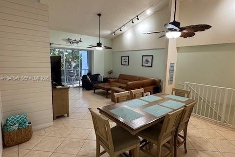 Townhouse in Key Largo, Florida 4 bedrooms, 232.26 sq.m. № 2003762 - photo 7