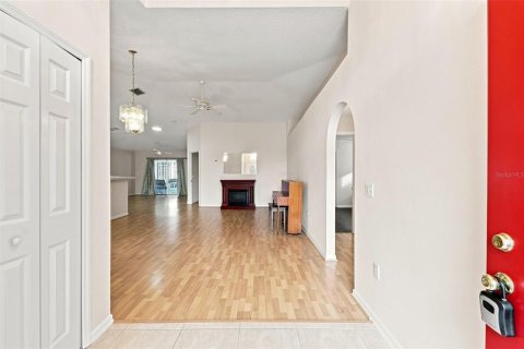 Купить виллу или дом в Апопка, Флорида 5 комнат, 151.62м2, № 2353261 - фото 2