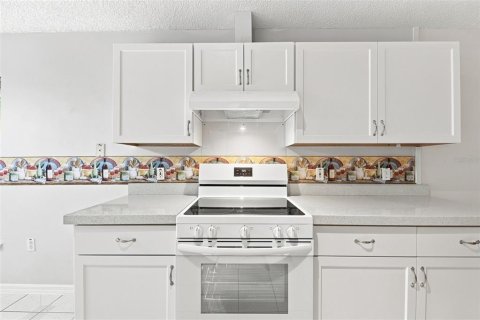 Купить виллу или дом в Апопка, Флорида 5 комнат, 151.62м2, № 2353261 - фото 10