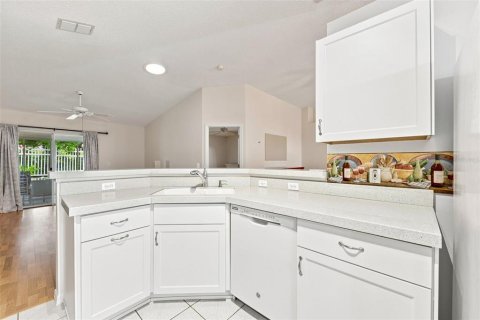 Купить виллу или дом в Апопка, Флорида 5 комнат, 151.62м2, № 2353261 - фото 11