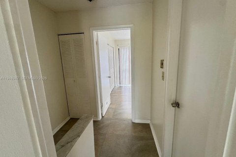 Townhouse in Sunrise, Florida 4 bedrooms № 2004720 - photo 18