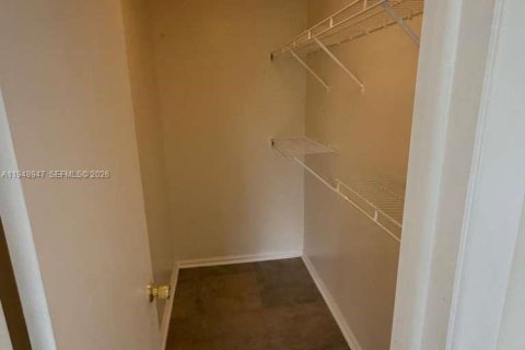 Townhouse in Sunrise, Florida 4 bedrooms № 2004720 - photo 28