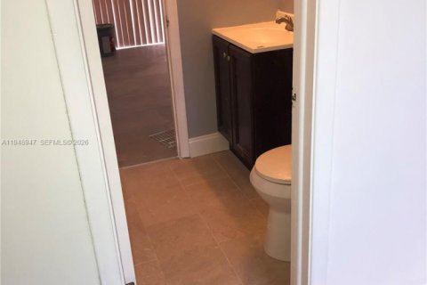 Townhouse in Sunrise, Florida 4 bedrooms № 2004720 - photo 16