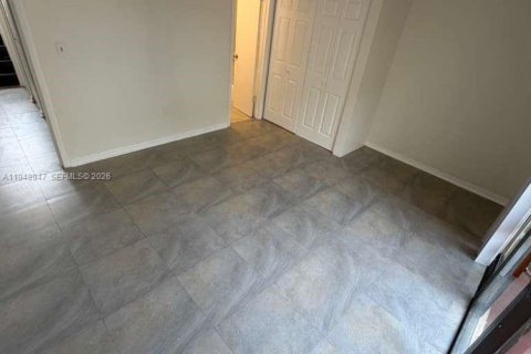 Townhouse in Sunrise, Florida 4 bedrooms № 2004720 - photo 29