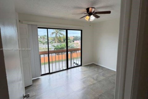 Townhouse in Sunrise, Florida 4 bedrooms № 2004720 - photo 26