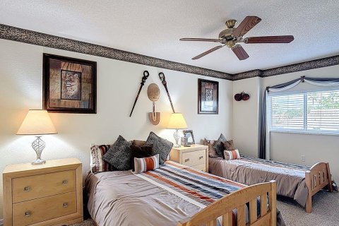 House in Kissimmee, Florida 5 bedrooms, 256.69 sq.m. № 1851478 - photo 28