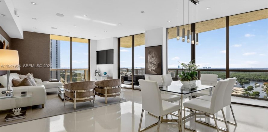 Кондоминиум с 2 спальнями в Санни-Айлс-Бич, Флорида № 2005665