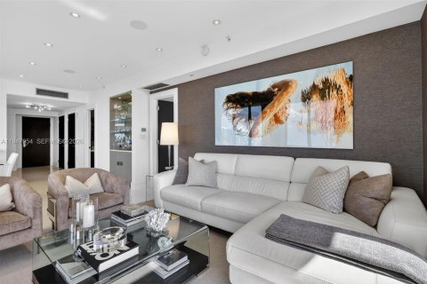 Купить кондоминиум в Санни-Айлс-Бич, Флорида 2 спальни, 124.67м2, № 2005665 - фото 8