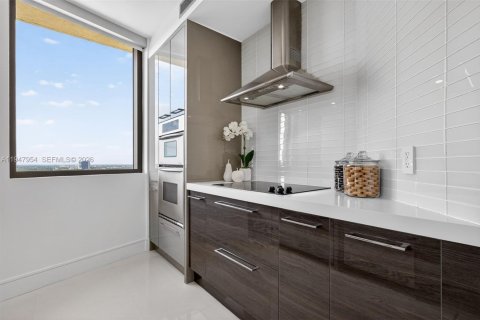 Купить кондоминиум в Санни-Айлс-Бич, Флорида 2 спальни, 124.67м2, № 2005665 - фото 14