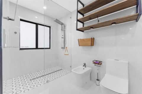 Купить виллу или дом в Майами, Флорида 4 спальни, 228.54м2, № 1925353 - фото 30