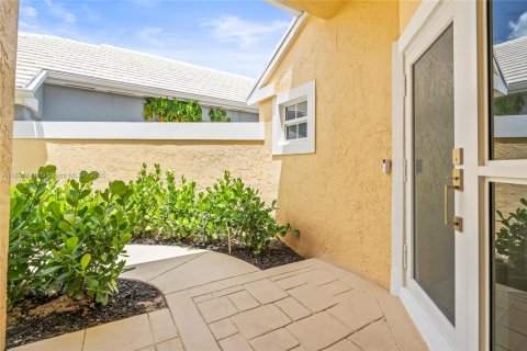House in West Palm Beach, Florida 3 bedrooms, 142.7 sq.m. № 1794600 - photo 8