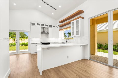 House in West Palm Beach, Florida 3 bedrooms, 142.7 sq.m. № 1794600 - photo 20