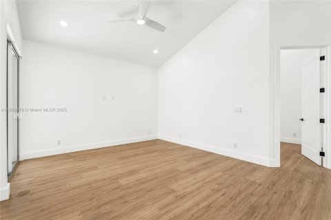 House in West Palm Beach, Florida 3 bedrooms, 142.7 sq.m. № 1794600 - photo 13