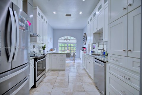 Casa en venta en Sebring, Florida, 4 dormitorios, 211.07 m2 № 1892431 - foto 14
