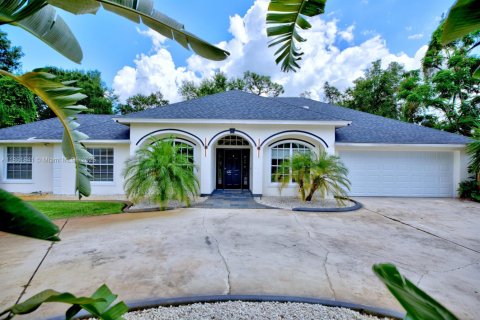 Casa en venta en Sebring, Florida, 4 dormitorios, 211.07 m2 № 1892431 - foto 1