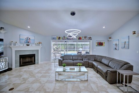 Casa en venta en Sebring, Florida, 4 dormitorios, 211.07 m2 № 1892431 - foto 10