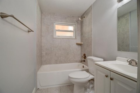 Снять в аренду виллу или дом в Дейтона-Бич, Флорида 3 комнаты, 86.96м2, № 1908912 - фото 17