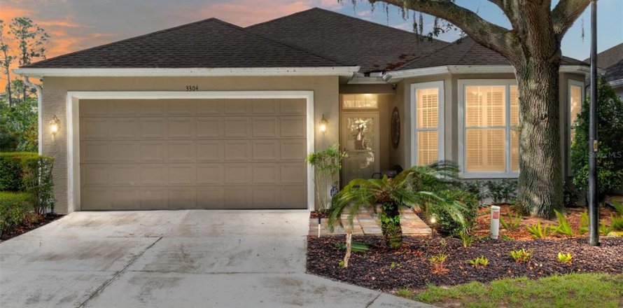 House in Ocala, Florida 3 bedrooms, 153.75 sq.m. № 2232542
