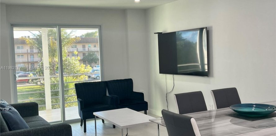 Condo in Sunrise, Florida, 1 bedroom  № 2043315