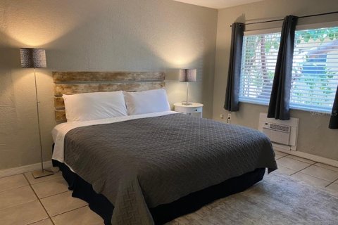 Hotel en venta en Clearwater, Florida, 689.06 m2 № 1582150 - foto 2