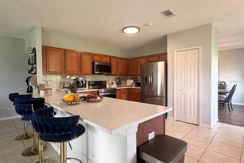 Casa en venta en Kissimmee, Florida, 4 dormitorios, 258.08 m2 № 2385564 - foto 12