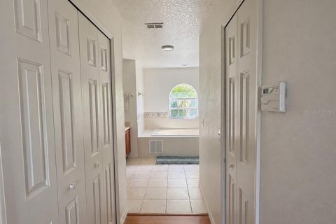 Casa en venta en Kissimmee, Florida, 4 dormitorios, 258.08 m2 № 2385564 - foto 24