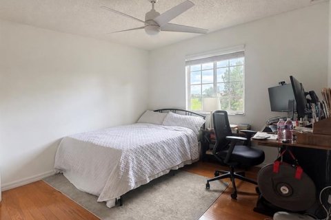 Casa en venta en Kissimmee, Florida, 4 dormitorios, 258.08 m2 № 2385564 - foto 26