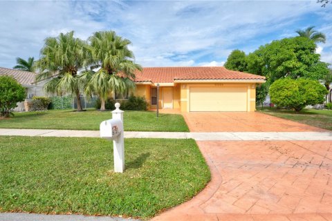Villa ou maison à vendre à Davie, Floride: 3 chambres, 161.65 m2 № 1965949 - photo 11